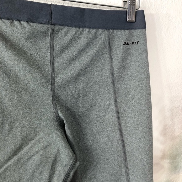 Nike Pro Grey Cropped Leggings - Picture 4 of 5